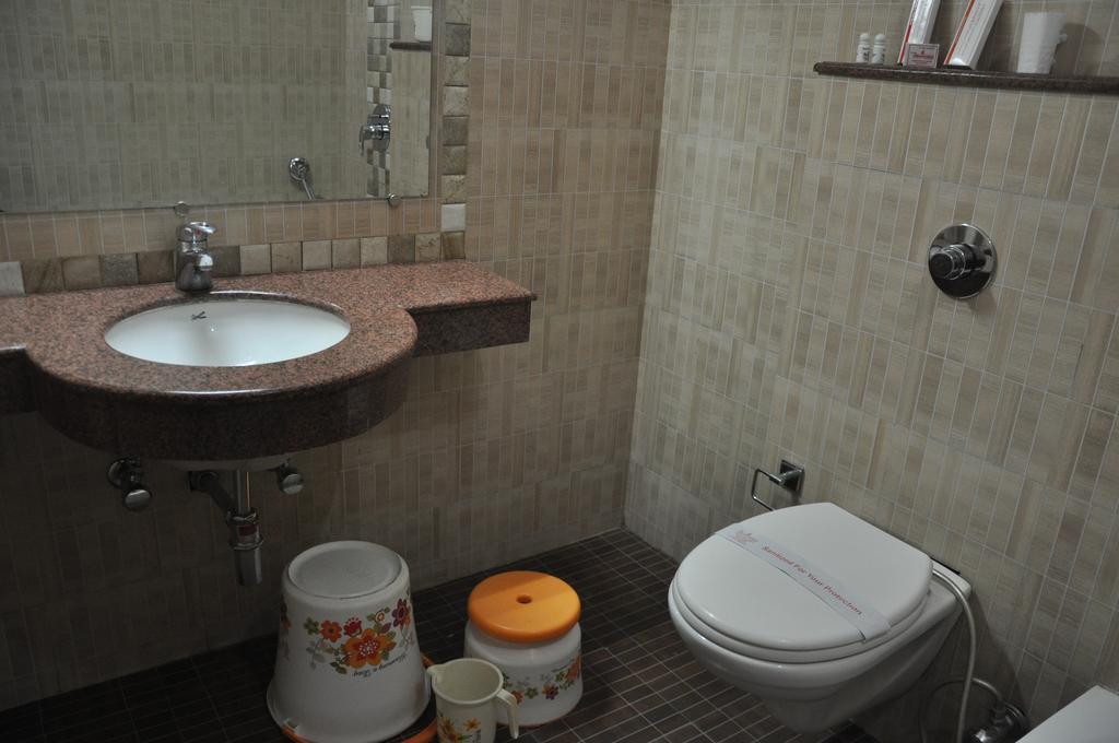 Hotel Vibhav Harsh Varanasi Dış mekan fotoğraf