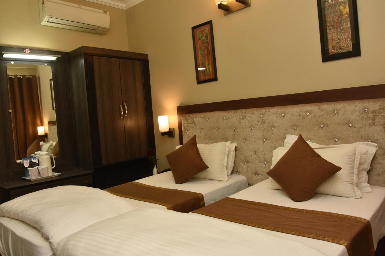 Hotel Vibhav Harsh Varanasi Dış mekan fotoğraf